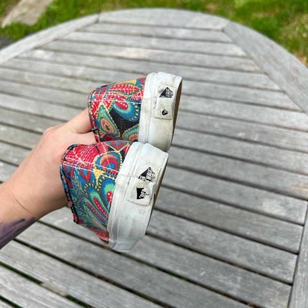 Unisex Vans - Peacock Pattern men 7‎ women 8.5 whimsy, funky sneaker colorful - Picture 5 of 10